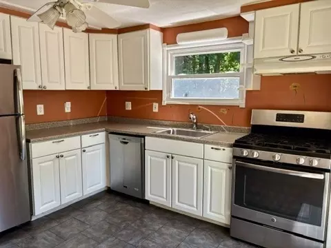 11 Blain St, Acushnet, MA 02743 photo 11
