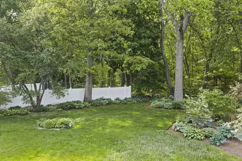 Exterior - 347 Plain St, Braintree, MA 02184 photo 8 of 9