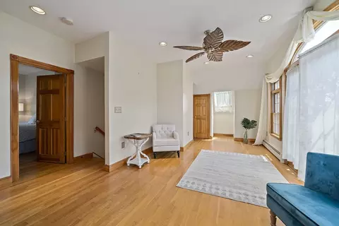 Entry Way - 347 Plain St, Braintree, MA 02184 photo 3 of 3