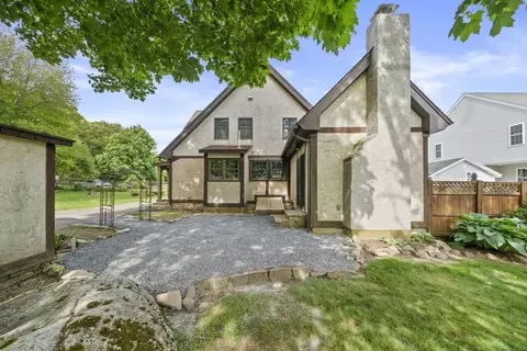Exterior - 347 Plain St, Braintree, MA 02184 photo 7 of 9