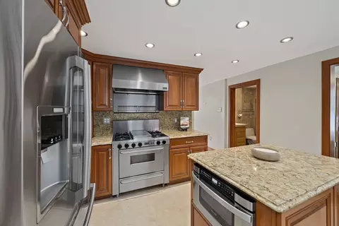 Kitchen - 347 Plain St, Braintree, MA 02184 photo 5 of 5
