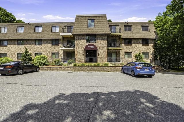 59 School St #B18, Northborough, MA 01532
