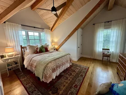 Bedroom - 96 Hammett Ln, Chilmark, MA 02535 photo 2 of 4