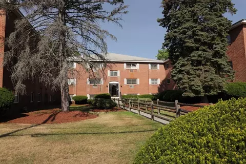 9 Glen Ave #18, Chelmsford, MA 01824