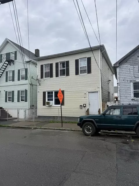 69 Delano St, New Bedford, MA 02744