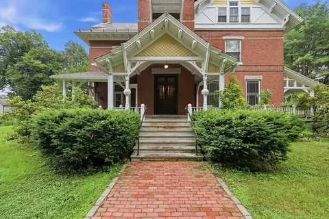 1 Florence St #2, Leeds, MA 01053