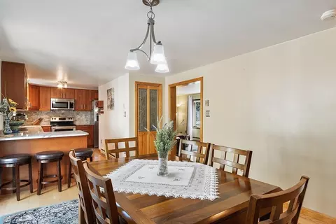Dining - 8 Pershing St, Worcester, MA 01606 photo 2 of 3