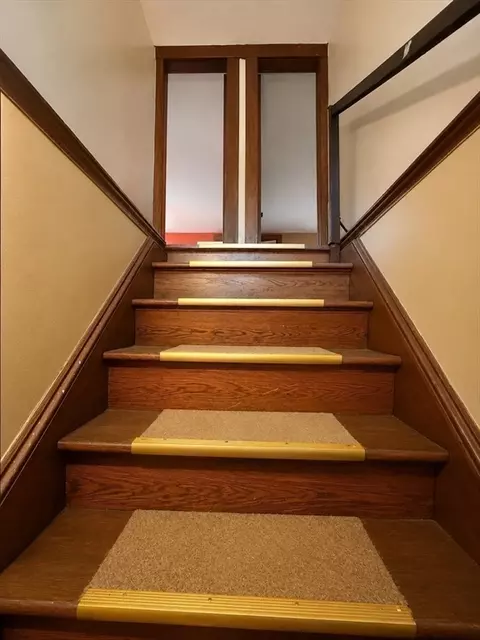 Entry Way - 53 Mazarin St, Indian Orchard, MA 01151 photo 2 of 3
