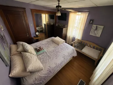 Bedroom - 53 Mazarin St, Indian Orchard, MA 01151 photo 2 of 4