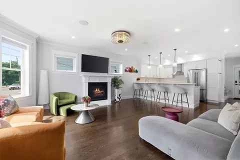 30 Port Norfolk St, Boston, MA 02122
