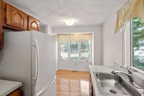 Kitchen - 9 Deer Path #1, Maynard, MA 01754 photo 3 of 3