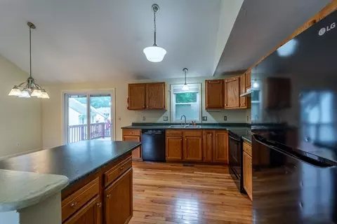 110 Glendale St, Worcester, MA 01602 photo 20