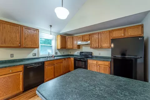 110 Glendale St, Worcester, MA 01602 photo 17