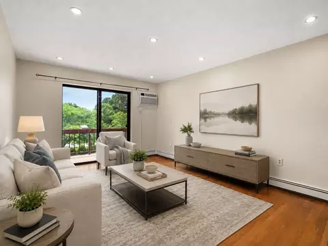 655 Saw Mill Brook Prkwy #20, Newton, MA 02459