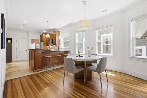 200 South St #2, Jamaica Plain, MA 02130