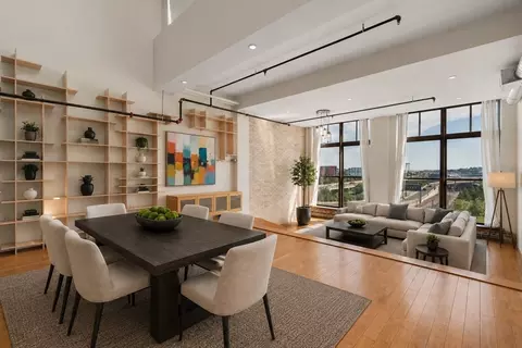 156 Porter St #408, Boston, MA 02128