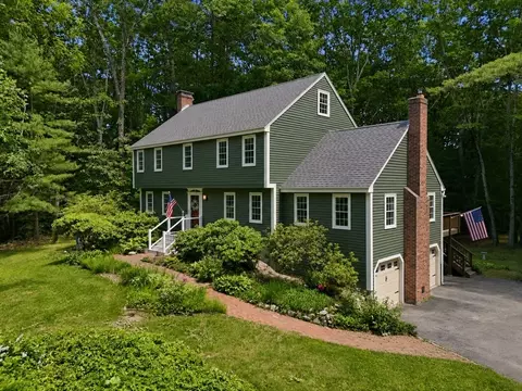 69 Oak Ave, Northborough, MA 01532