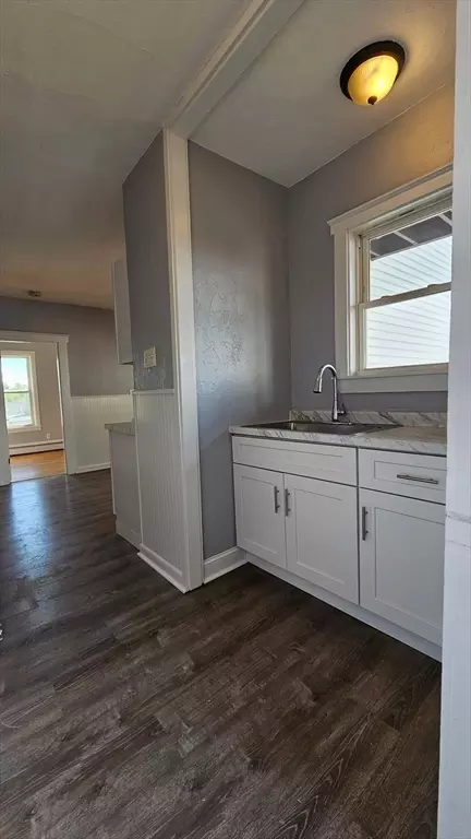 66 Wall St, Worcester, MA 01604 photo 4