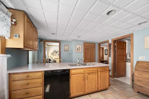 37-39 Remington St, Warwick, RI 02888 photo 20