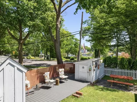 37-39 Remington St, Warwick, RI 02888 photo 4