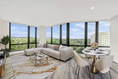 80-82 Fenwood Rd #913, Boston, MA 02115