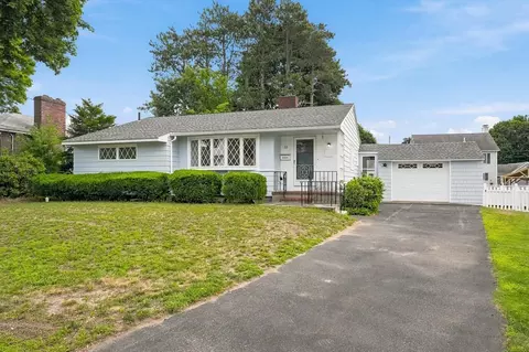 12 York Ter, Lynn, MA 01904