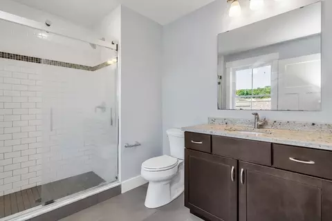 Bath - 92 Grant Rd #B, Devens, MA 01434 photo 4 of 4