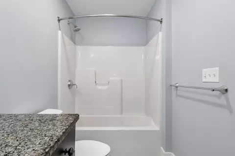 Bath - 92 Grant Rd #B, Devens, MA 01434 photo 3 of 4
