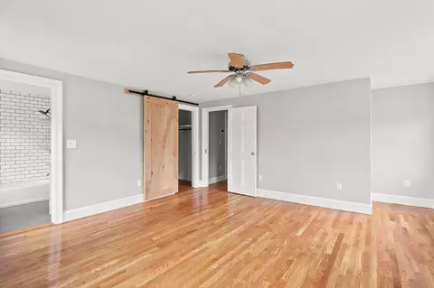 Bedroom - 14 Willow Rd, Marblehead, MA 01945 photo 2 of 5