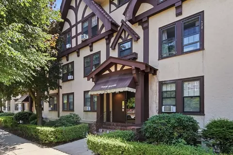 1722 Commonwealth Ave #1, Boston, MA 02135