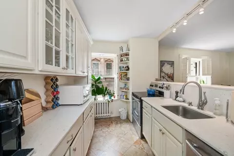 21 Beacon St #2E, Boston, MA 02108