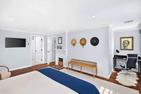 Bedroom - 141 Point Hill Rd, Barnstable, MA 02668 photo 3 of 8