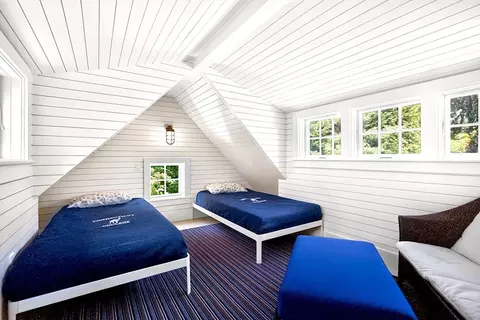 Bedroom - 141 Point Hill Rd, Barnstable, MA 02668 photo 8 of 8