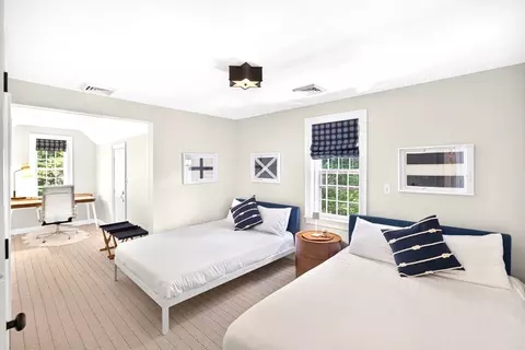 Bedroom - 141 Point Hill Rd, Barnstable, MA 02668 photo 7 of 8
