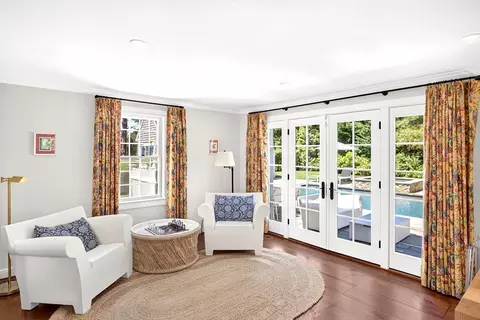 Living - 141 Point Hill Rd, Barnstable, MA 02668 photo 4 of 8