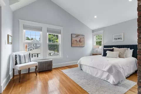 Bedroom - 22 Prince St, Marblehead, MA 01945 photo 1 of 6