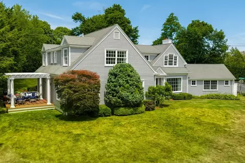 255 Pond, Cohasset, MA 02025