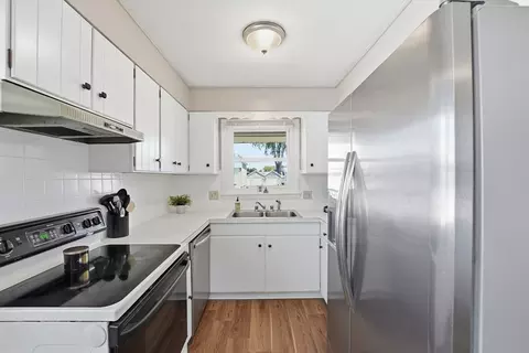 35 Beaumont Ave, Chicopee, MA 01013 photo 7