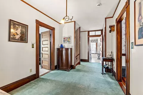 Entry Way - 2 Butman St, Beverly, MA 01915 photo 10 of 11