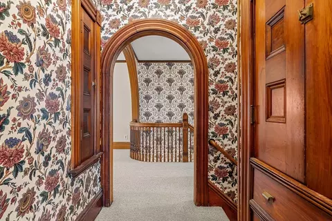 Entry Way - 2 Butman St, Beverly, MA 01915 photo 8 of 11