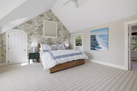 Bedroom - 5 Coolidge Rd, Marblehead, MA 01945 photo 1 of 6