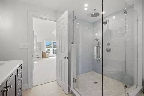 Bath - 5 Coolidge Rd, Marblehead, MA 01945 photo 3 of 3