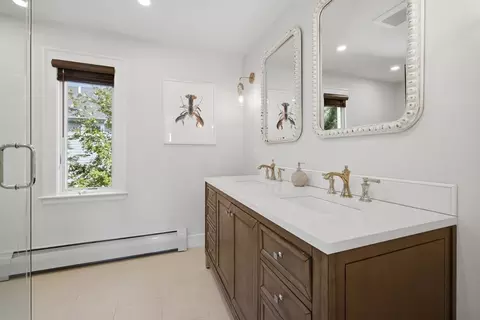 Bath - 5 Coolidge Rd, Marblehead, MA 01945 photo 1 of 3