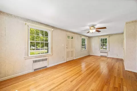 1855 Parker St, Springfield, MA 01128 photo 13