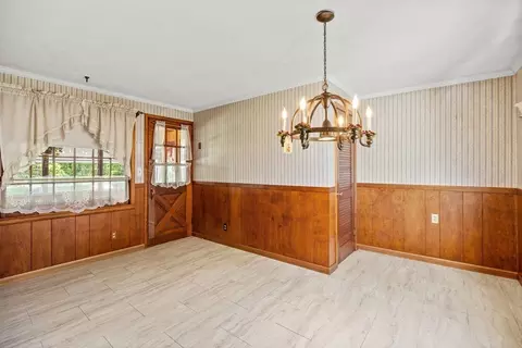 1855 Parker St, Springfield, MA 01128 photo 7
