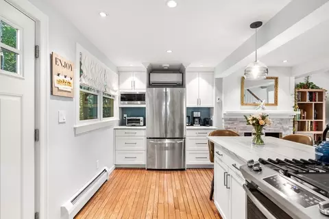 Kitchen - 6 Colonial Ct, Marblehead, MA 01945 photo 3 of 3