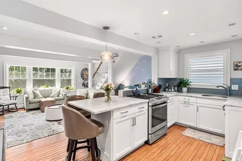 Kitchen - 6 Colonial Ct, Marblehead, MA 01945 photo 2 of 3