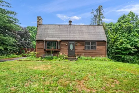 17 George Loomis Rd, Southwick, MA 01077