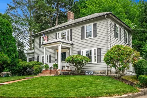 8 Clifton Rd, Milton, MA 02186