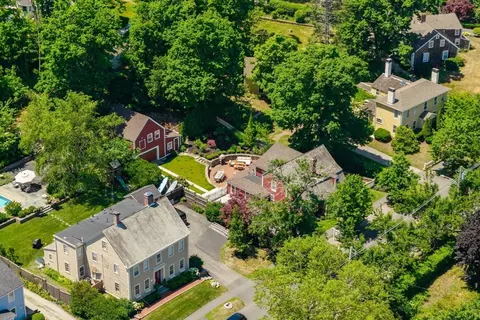 View/Area - 126 South St, Hingham, MA 02043 photo 2 of 2